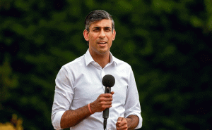 Read more about the article മത്സരമില്ലാതെ തിരഞ്ഞെടുക്കപ്പെട്ടു; ചരിത്രം കുറിച്ച്  ഋഷി സുനക്; ബ്രിട്ടന്റെ പുതിയ പ്രധാനമന്ത്രി