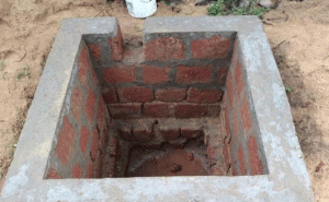 Read more about the article മലിനജലത്തെ ഫലപ്രദമായി സംസ്‌കരിക്കാന്‍ എല്ലാ കുടുംബങ്ങളിലും സോക്പിറ്റുകള്‍;  സമ്പൂര്‍ണ ശുചിത്വ ഗ്രാമമാകാനൊരുങ്ങി വലിയപറമ്പ