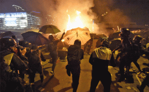 Read more about the article ഷി ജിൻപിങ് രാജിവെക്കണം; കമ്യൂണിസ്റ്റ് പാർട്ടി അധികാരമൊഴിയണം; ചൈനയിൽ കോവിഡ് നിയന്ത്രണങ്ങൾക്കെതിരായ പ്രതിഷേധം ശക്തം