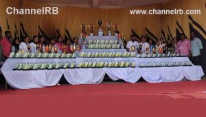 Read more about the article ജില്ലാ ശാസ്ത്രോത്സവം; വിജയികൾ വീട്ടിലെത്തിയത് പുതു പുത്തൻ സമ്മാനങ്ങളുമായി, ശ്രദ്ധേയമായി ട്രോഫി കമ്മിറ്റിയും