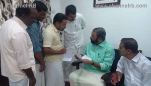 Read more about the article വികസന സ്വപ്‌നങ്ങൾ പൂവണിയാൻ; നൂറ്റാണ്ടുകൾ പഴക്കമുള്ള സ്‌കൂൾ അപ്ഗ്രേഡ് ചെയ്യണം, വിദ്യാഭ്യാസ മന്ത്രിക്ക് നിവേദനം നൽകി