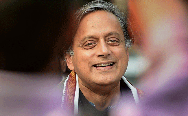 Read more about the article കേരള രാഷ്ട്രീയത്തില്‍ ചുവട് ഉറപ്പിക്കാന്‍ ശശി തരൂര്‍; പുതിയ നീക്കങ്ങൾ ഇങ്ങിനെ