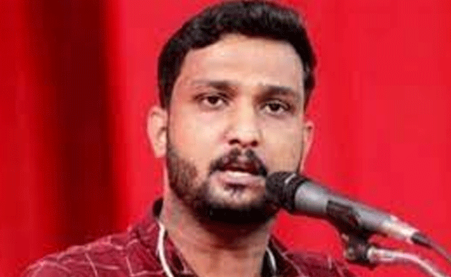 Read more about the article സഹപ്രവര്‍ത്തകയോട് മോശമായി സംസാരിച്ച സംഭവം ; അഭിജിത്തിനെ സി.പി.എം പ്രാഥമികാംഗത്വത്തിൽ നിന്ന് സസ്‌പെൻഡ് ചെയ്തു