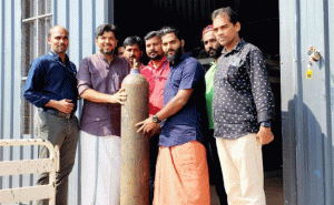 Read more about the article ചട്ടഞ്ചാല്‍ ഓക്സിജന്‍ പ്ലാന്റില്‍ നിന്ന് ഇനി മുതല്‍ ഓക്സിജന്‍ ലഭിക്കും; ആദ്യ വിതരണം ഉദ്ഘാടനം ചെയ്തു