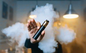 Read more about the article മിഠായിയുടെ രൂപം; ഒന്നിന് വില 2500 രൂപ വരെ; തൃശ്ശൂരില്‍ വിദ്യാർത്ഥിയുടെ ബാഗില്‍ നിന്ന് കണ്ടെടുത്തത് ഇ-സിഗരറ്റ്; പിന്നാലെ നടത്തിയ റെയ്‌ഡിൽ പിടികൂടിയത് വൻശേഖരം