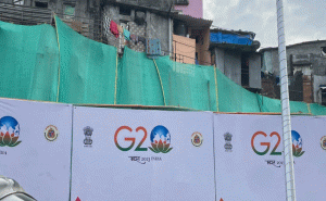 Read more about the article ജി20 ഉച്ചകോടി; മുംബൈയിലെ ചേരികള്‍ ഷീറ്റുപയോഗിച്ച് ദാരിദ്ര്യം ഒളിപ്പിച്ചെന്ന് സോഷ്യല്‍ മീഡിയ