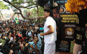 Read more about the article ലഹരിക്കെതിരെ ഫുട്‌ബോള്‍ ലഹരിയുമായി ബോചെയും മറഡോണയും കാസർകോടിൻ്റെ മണ്ണില്‍