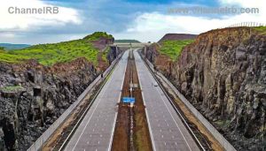 Read more about the article റോഡുകളിൽ ഇന്ത്യന്‍ മാജിക്‌; 701 കിലോമീറ്റർ എക്സ്പ്രസ് വേ, 55,000 കോടിയുടെ സമൃദ്ധി മഹാമാർഗ് ഒന്നാംഘട്ടം പ്രധാനമന്ത്രി ഉദ്ഘാടനം ചെയ്യും