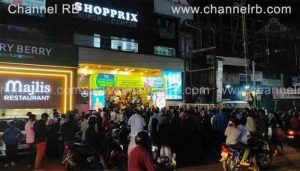 Read more about the article ഉപഭോക്താക്കളുടെ അപ്രതീക്ഷിത ഒഴുക്ക്; ഉത്സവ പ്രതീതിയായി ഷോപ്പ്രിക്‌സിൻ്റെ മിഡ്നൈറ്റ് സെയിൽ