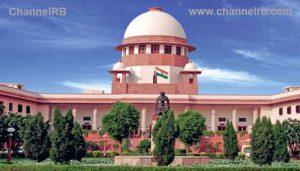 Read more about the article പൊലീസുകാര്‍ സദാചാര പൊലീസ് ആകേണ്ട; കര്‍ശന മുന്നറിയിപ്പുമായി സുപ്രീംകോടതി