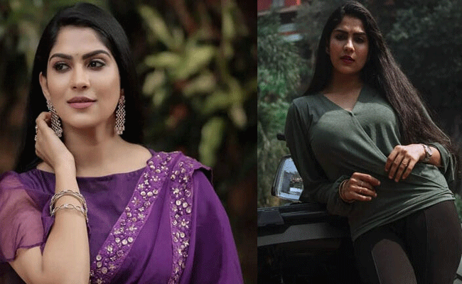 Read more about the article നമ്മളെ ബലമായി റൂമിലേക്ക് വലിച്ച് കയറ്റി ഒരാൾ റേപ്പ് ചെയ്യുമെന്ന് എനിക്ക് തോന്നുന്നില്ല: നടി സ്വാസിക