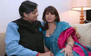 Read more about the article ശശി തരൂരിനെ വിടാതെ ഡല്‍ഹി പൊലീസ്; സുനന്ദ പുഷ്‌കറിൻ്റെ മരണത്തിൽ കുറ്റവിമുക്തനാക്കിയതിനെതിരെ ഹര്‍ജി നല്‍കി