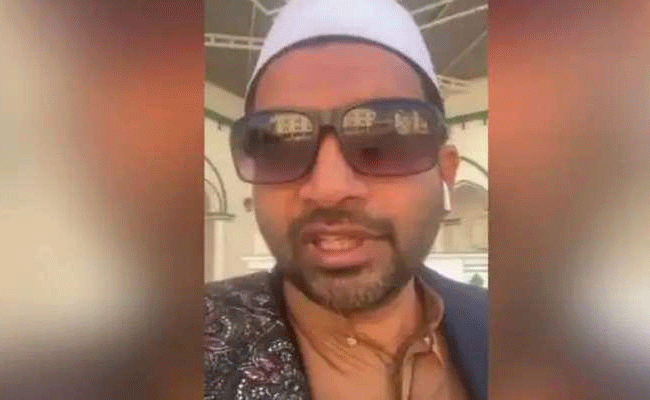 You are currently viewing യമനില്‍ എത്തിയത് അറബിയും സൂഫിസവും പഠിക്കാന്‍; വീഡിയോയിലൂടെ കാണാതായെന്ന വാര്‍ത്ത നിക്ഷേധിച്ച് കാസര്‍കോട് സ്വദേശി