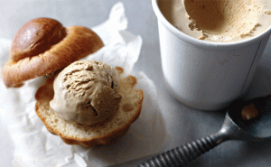 Read more about the article ഐസ്‌ക്രീം രുചിഭേദങ്ങള്‍ നുണയാം; ഒപ്പം മലബാര്‍ സ്നാക്സുകള്‍, ചായ, കോഫീ എന്നിവയും; ബെറ്റ് കഫേ കൂള്‍ബാറുമായി ടീം ബേഡകം