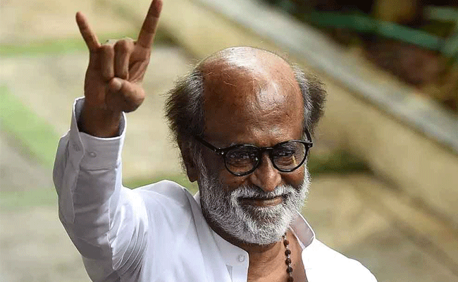 Read more about the article അനുമതിയില്ലാതെ തന്‍റെ പേരും ശബ്ദവും ചിത്രവും വാണിജ്യാവശ്യങ്ങള്‍ക്കായി ദുരുപയോഗിക്കുന്നു’; ഇനിയും തുടർന്നാൽ നിയമ നടപടിയെന്ന് രജനികാന്ത്