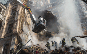 Read more about the article റഷ്യയിൽ നിന്ന് മിസൈലാക്രമണവും ഡ്രോൺ സ്ഫോടനങ്ങളും; ഉക്രൈനിലാകെ വ്യോമാക്രമണ സൈറണുകൾ