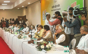 Read more about the article അംഗങ്ങളെ നാമനിര്‍ദേശം ചെയ്യാൻ തീരുമാനം; കോണ്‍ഗ്രസിൻ്റെ പുതിയ പ്രവര്‍ത്തക സമിതിയിലേക്ക് തെരഞ്ഞെടുപ്പില്ല