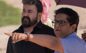 Read more about the article ദൃശ്യം സിനിമ കണ്ട് മയങ്ങി സാക്ഷാൽ ഹോളിവുഡും; മോഹൻലാൽ ചിത്രം ഹോളിവുഡിലേക്ക് എത്തിക്കാനുള്ള ചർച്ചകൾ പുരോഗമിക്കുന്നു