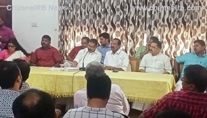 Read more about the article ജനകീയ പ്രതിരോധ ജാഥ സംസ്ഥാന സർക്കാരിന് രക്ഷാകവചം തീർക്കാൻ; മോദിയുടെയും കോൺഗ്രസിൻ്റെയും കോർപറേറ്റ്‌ അനുകൂല നവഉദാരനയത്തിന്‌, ജനപക്ഷ ബദൽ ഉയർത്തുകയാണ്‌ പിണറായി സർക്കാർ: എം.വി ഗോവിന്ദൻ