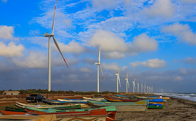 Read more about the article കാറ്റാടിപ്പാടം സ്ഥാപിക്കാൻ 442 മില്യൺ; സാമ്പത്തികമായി തകർന്ന ശ്രീലങ്കയിൽ പണമിറക്കാൻ അദാനി