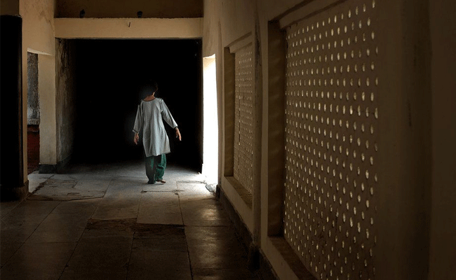 Read more about the article രോഗം ഭേദമായി പക്ഷെ; കേരളത്തിൽ മാനസികാരോഗ്യ കേന്ദ്രങ്ങളിൽ ഉപേക്ഷിക്കപ്പെട്ടത് 164 പേര്‍