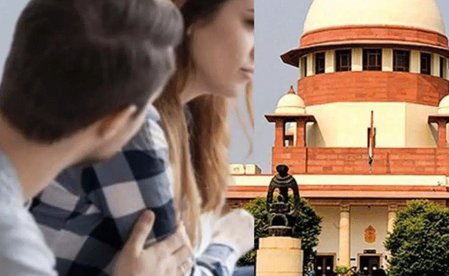 You are currently viewing ലിവിംഗ് ടുഗെദര്‍ റിലേഷന്‍ഷിപ്പിന് രജിസ്‌ട്രേഷന്‍; തികച്ചും അസംബന്ധം; ഹർജി തള്ളി സുപ്രീം കോടതി