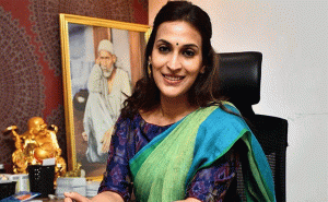 Read more about the article ഐശ്വര്യ രജനികാന്തിൻ്റെ വീട്ടിൽ വൻ കവർച്ച; ലോക്കറിൽ സൂക്ഷിച്ച 60 പവൻ ആഭരണങ്ങൾ മോഷണം പോയതായി പരാതി