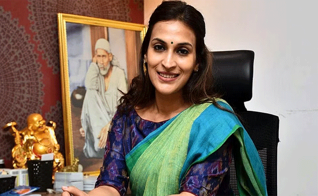 Read more about the article ഐശ്വര്യ രജനികാന്തിൻ്റെ വീട്ടിൽ വൻ കവർച്ച; ലോക്കറിൽ സൂക്ഷിച്ച 60 പവൻ ആഭരണങ്ങൾ മോഷണം പോയതായി പരാതി