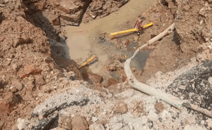 Read more about the article ബെംഗളൂരുവിൽ ഗെയിൽ പൈപ്പ് ലൈൻ പൊട്ടിത്തെറിച്ചു; അടുക്കള പൂർണമായും തകർന്നു; ജോലി ചെയ്തിരുന്ന സ്ത്രീകൾ പുറത്തേക്കു തെറിച്ചു; രണ്ട് സ്ത്രീകൾക്കും കുട്ടിക്കും പരുക്ക്