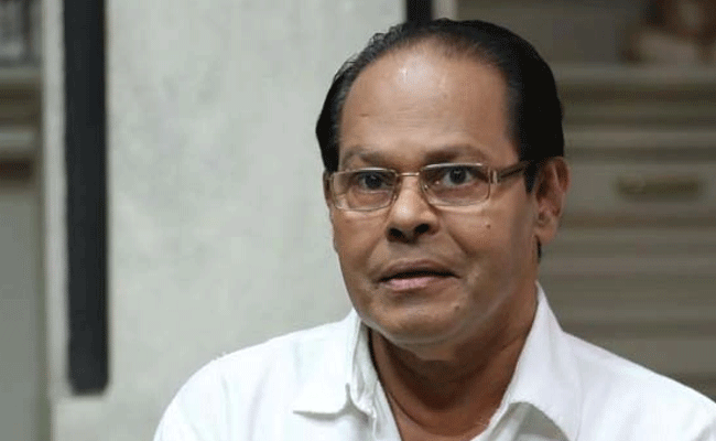 You are currently viewing ചിരിപ്പിക്കാൻ ഇനി ഇന്നസെന്റില്ല; മലയാള സിനിമയിലെ എക്കാലത്തെയും മികച്ച ഹാസ്യതാരം ഓർമ്മയാകുമ്പോൾ