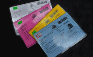 Read more about the article മരിച്ചവരുടെ പേരിലും റേഷന്‍ ഭക്ഷ്യധാന്യങ്ങള്‍ ചോരുന്നു; സംസ്ഥാന വ്യാപകമായി റേഷന്‍ കാര്‍ഡുകളില്‍ പരിശോധന