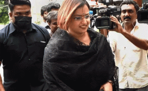 Read more about the article ചില മാധ്യമങ്ങളും, പ്രതിപക്ഷവും എല്ലാം ചേർന്ന് തയ്യാറാക്കുന്ന തിരക്കഥ; ഇനിയും പുതിയ കഥകൾ കൂട്ടിച്ചേർക്കപ്പെടും; സ്വപ്നയുടേത് നട്ടാൽ പൊടിക്കാത്ത നുണയാണെന്ന് സി.പി.എം