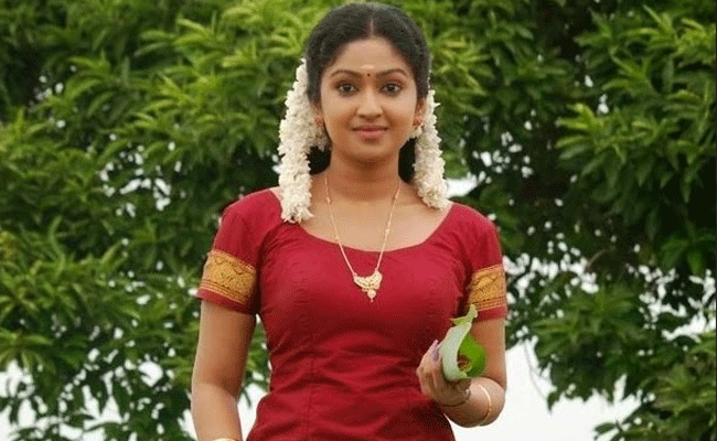 You are currently viewing സന്നിധാനം പി .ഒ; ഒന്‍പതു വര്‍ഷത്തെ നീണ്ട ഇടവേളയ്ക്ക് ശേഷം വെള്ളിത്തിരയിലേക്ക് മടങ്ങിയെത്തി മിത്ര കുര്യന്‍