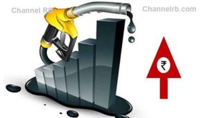 Read more about the article സാമൂഹ്യ സുരക്ഷയ്ക്കായി കേരളം ഇന്നുമുതൽ പെട്രോളിനും ഡീസലിനും ലിറ്ററിന് രണ്ടുരൂപ അധികം നൽകും