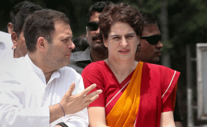 Read more about the article രാഹുല്‍ ഗാന്ധിയെ അയോഗ്യനാക്കിയ ശേഷമുള്ള ആദ്യ വയനാട് സന്ദര്‍ശനം നാളെ; കൂടെ പ്രിയങ്കാ ഗാന്ധിയും