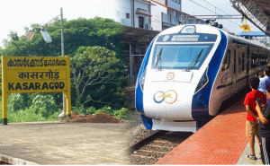 Read more about the article രണ്ടാം ഘട്ട പരീക്ഷണ ഓട്ടം വിജയം; 7 മണിക്കൂർ 50 മിനുട്ട് കൊണ്ട് കാസർകോട് എത്തി വന്ദേ ഭാരത്