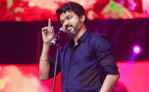 Read more about the article വിജയ് രാഷ്ട്രീയത്തിലേക്ക് ഇറങ്ങുമെന്ന അഭ്യൂഹങ്ങൾ ശക്തമാകുന്നു; സാധ്യത വിലയിരുത്താൻ വോട്ടർമാർക്കിടയിൽ സർവേ തുടങ്ങി ആരാധകർ