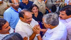 Read more about the article വനിതാ ഡോക്ടര്‍ ഡ്യൂട്ടിക്കിടെ കൊല്ലപ്പെട്ട സംഭവം ഞെട്ടിക്കുന്നതും വേദനാജനകവും ആണെന്ന് മുഖ്യമന്ത്രി; കുടുംബത്തെ ആശുപത്രിയിലെത്തി ആശ്വസിപ്പിച്ചു