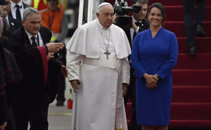 Read more about the article ഉക്രെയിൻ – റഷ്യ യുദ്ധത്തിൽ ഒരു രഹസ്യ സമാധാന ദൗത്യം നടക്കുന്നു; വെളിപ്പെടുത്തി ഫ്രാൻസിസ് മാർപാപ്പ