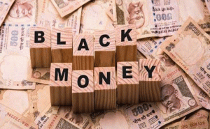 Read more about the article കാസര്‍കോട് ജില്ലയിൽ വന്‍ കുഴല്‍പ്പണ വേട്ട; നഗരങ്ങളില്‍ രണ്ടിടത്തായും, നീലേശ്വരം പോലീസ് സ്റ്റേഷന്‍ പരിധിയിലുമായി പിടികൂടിയത് 57 ലക്ഷം രൂപ