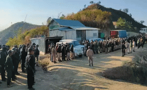 Read more about the article ഒരിടവേളയ്ക്ക് ശേഷം മണിപ്പൂരിൽ പുതിയ അക്രമങ്ങൾ റിപ്പോർട്ട് ചെയ്യുന്നു; വീടുകൾ കത്തിച്ചു; കർഫ്യൂ ഏർപ്പെടുത്തി