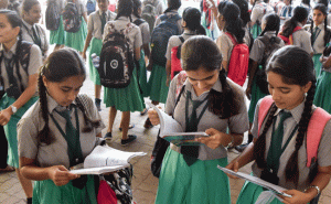 Read more about the article പതിനാറ് എപ്ലസുകളുടെ തിളക്കത്തോടെ കാസര്‍കോട് എം.ആര്‍.എസിന് നൂറുമേനി; പരീക്ഷയെഴുതിയ 35 വിദ്യാര്‍ത്ഥിനികളും തുടര്‍ പഠനത്തിന് യോഗ്യത നേടി