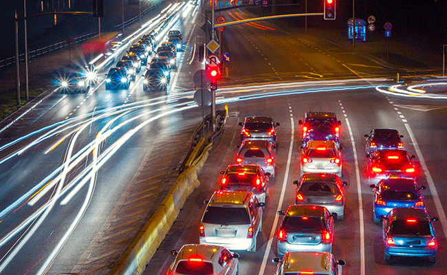 Read more about the article വാഹനങ്ങളിൽ സുരക്ഷാ മാനദണ്ഡങ്ങള്‍ ലംഘിച്ച് ലൈറ്റുകളും സിഗ്നലുകളും ഘടിപ്പിച്ചാൽ കുടുങ്ങും; ഉടമകള്‍ക്കും ഡ്രൈവര്‍മാര്‍ക്കും എതിരെ നടപടി വരുന്നു