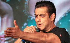 Read more about the article സൽമാന് ഭീഷണി മെയിൽ; യുകെയില്‍ പഠിക്കുന്ന ഇന്ത്യന്‍ വിദ്യാര്‍ത്ഥിയെ ഇന്ത്യയിലേക്ക് തിരികെ കൊണ്ടുവരാൻ പോലീസ്