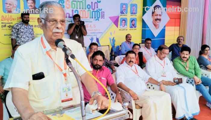 Read more about the article ബ്രിട്ടാസിൻ്റെ നിലപാട്‌ മലയാളിക്ക്‌ അഭിമാനം; പി.ടി ഉഷയെ ഓർത്ത്‌ ലജ്ജിക്കുന്നു, നാണിച്ച് തല താഴ്‌ത്തേണ്ട സ്ഥിതി: ടി.പത്മനാഭൻ