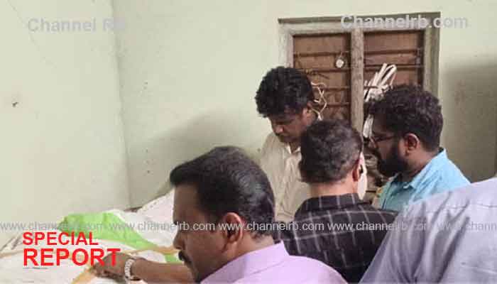 You are currently viewing മായവും കെമിക്കലും ചേര്‍ത്തതായി സംശയം; 600 കിലോ ചായപ്പൊടി പിടികൂടി, വിദഗ്‌ധ അന്വേഷണം തുടങ്ങി