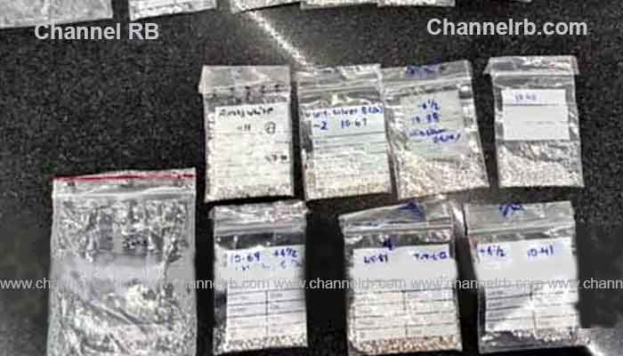 You are currently viewing കാസര്‍കോട് സ്വദേശി 1.69 കോടി രൂപയുടെ വജ്രങ്ങളുമായി മംഗളൂരുവില്‍ പിടിയില്‍; പ്രതിയെ ജുഡീഷ്യല്‍ കസ്റ്റഡിയില്‍ ചോദ്യം ചെയ്യുന്നു