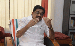 Read more about the article കേരളത്തിലെ അക്രമങ്ങൾക്കും കൊലപാതകങ്ങൾക്കും കാരണം സർക്കാരി​ൻ്റെ തെറ്റായ മദ്യനയം; ഹൈക്കോടതി ഇടപെടണമെന്ന് വി. എം സുധീരൻ