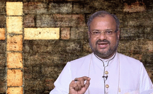 Read more about the article ബിഷപ്പ് സ്ഥാനത്തുനിന്ന് രാജിവെച്ച് ഫ്രാങ്കോ മുളയ്ക്കല്‍ ; മാര്‍പ്പാപ്പ സ്വീകരിച്ചു; ഇനി ബിഷപ് എമരിറ്റസ് എന്ന് അറിയപ്പെടും