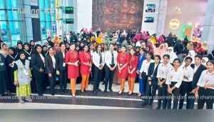 Read more about the article പുരുഷ സഹായമില്ലാതെ വനിത തീര്‍ഥാടകര്‍ ഹജ്ജിനെത്തി; ജിദ്ദയിലും മക്കയിലും ഉജ്ജ്വല സ്വീകരണം, കൈനിറയെ സമ്മാനങ്ങള്‍ നല്‍കി